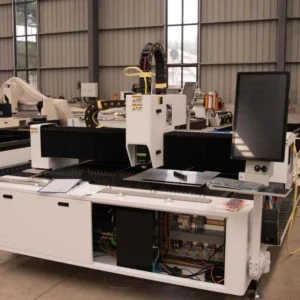 Pannel laser cutting machine with Gemini